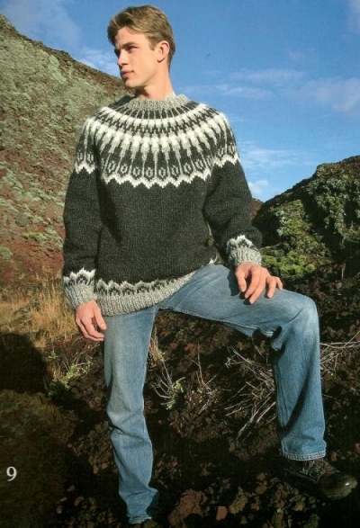 dække over positur cyklus Islandsk sweater strikket i Álafoss lopi 18-9 & 10